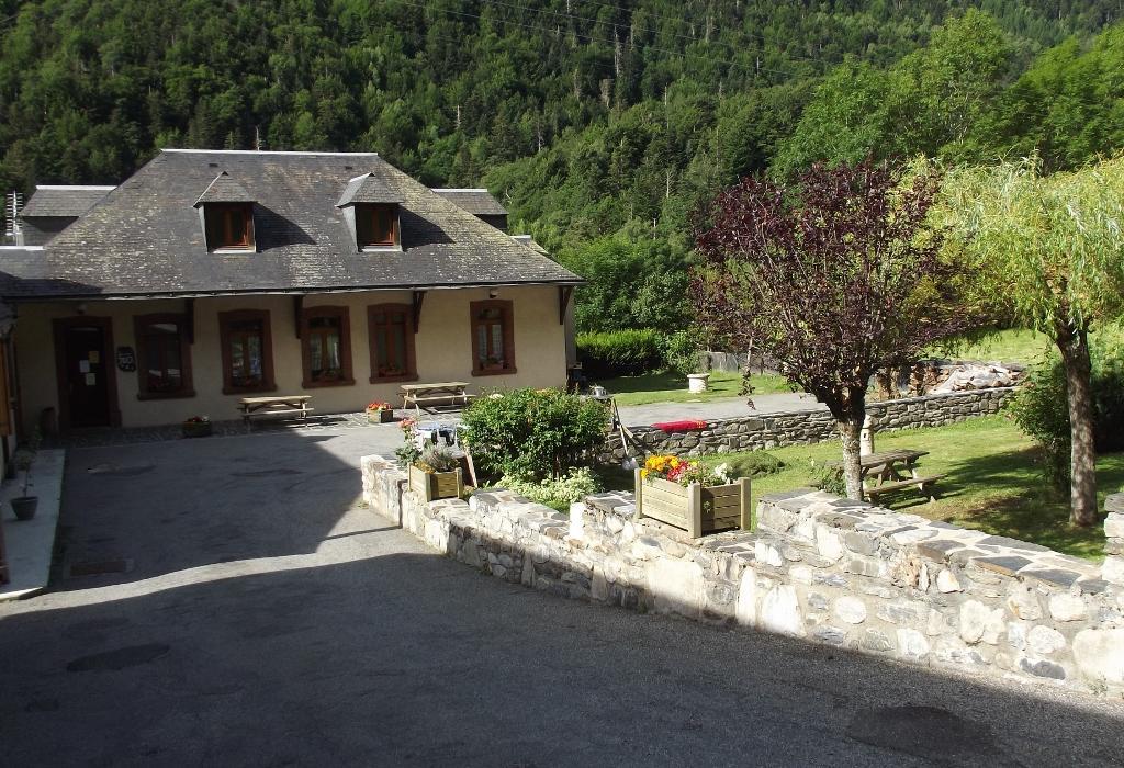 Fouga Inn *